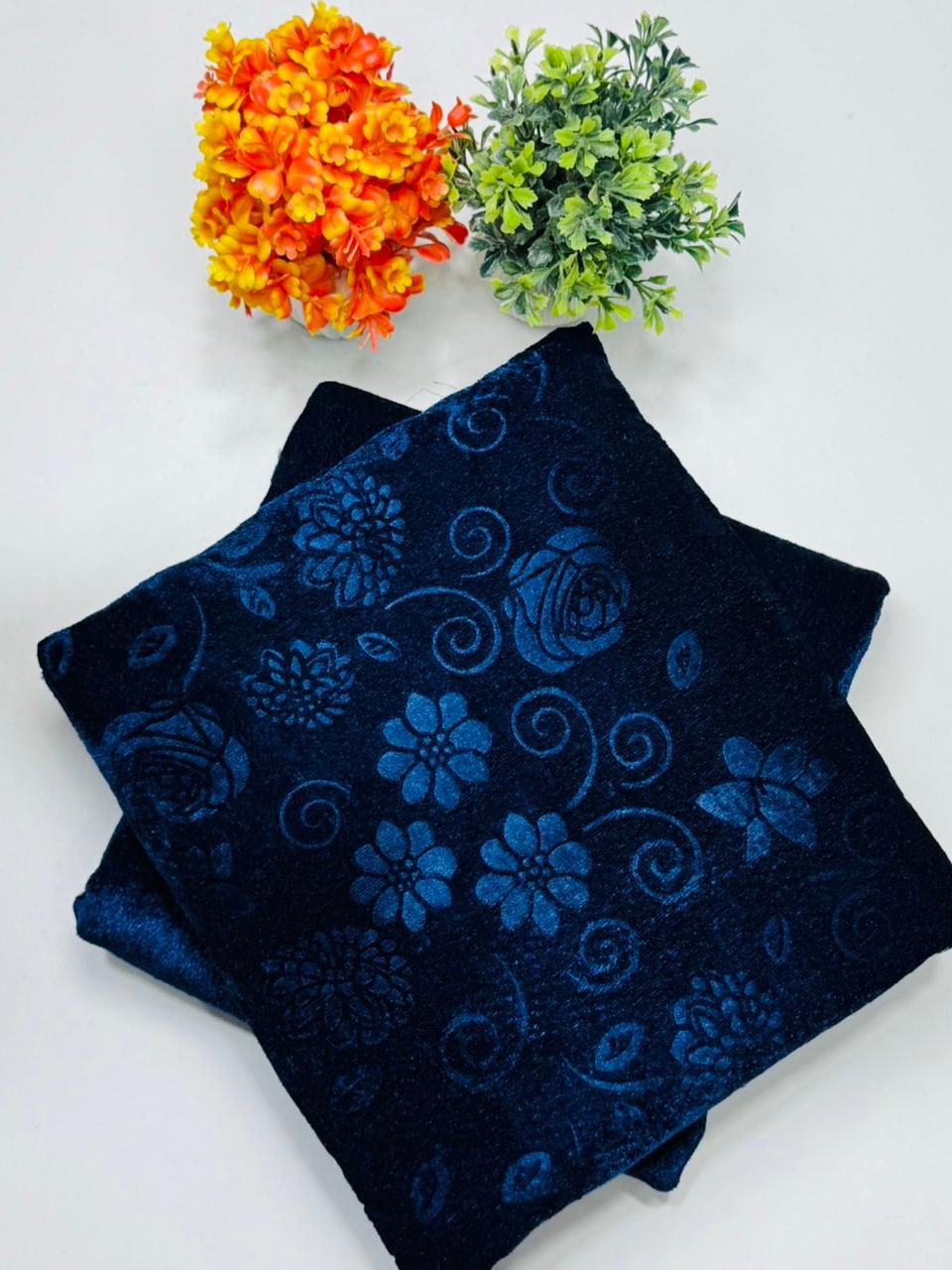 Luxury Velvet Printed 2pcs Ladies Winter Suit 01009
