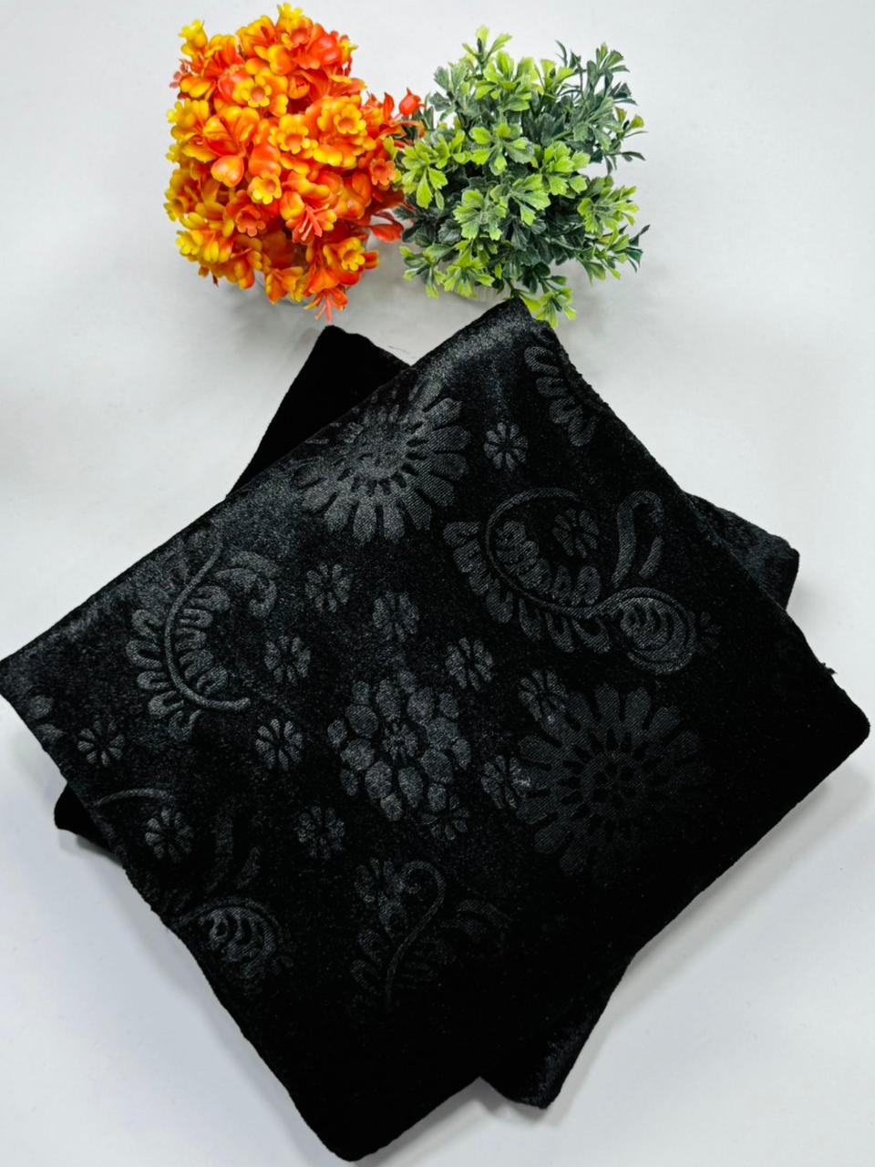 Luxury Velvet Printed 2pcs Ladies Winter Suit 01008