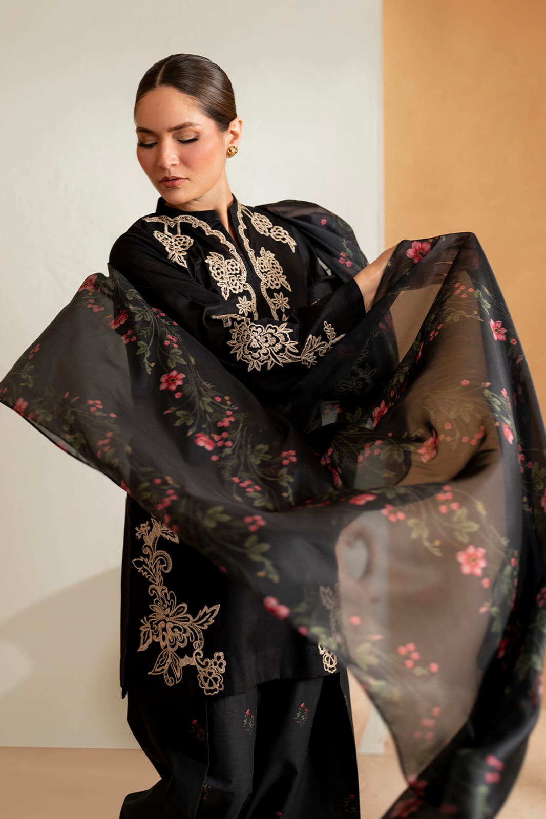 Summer Lawn Embroidery 3pcs Collection AYL3-10748