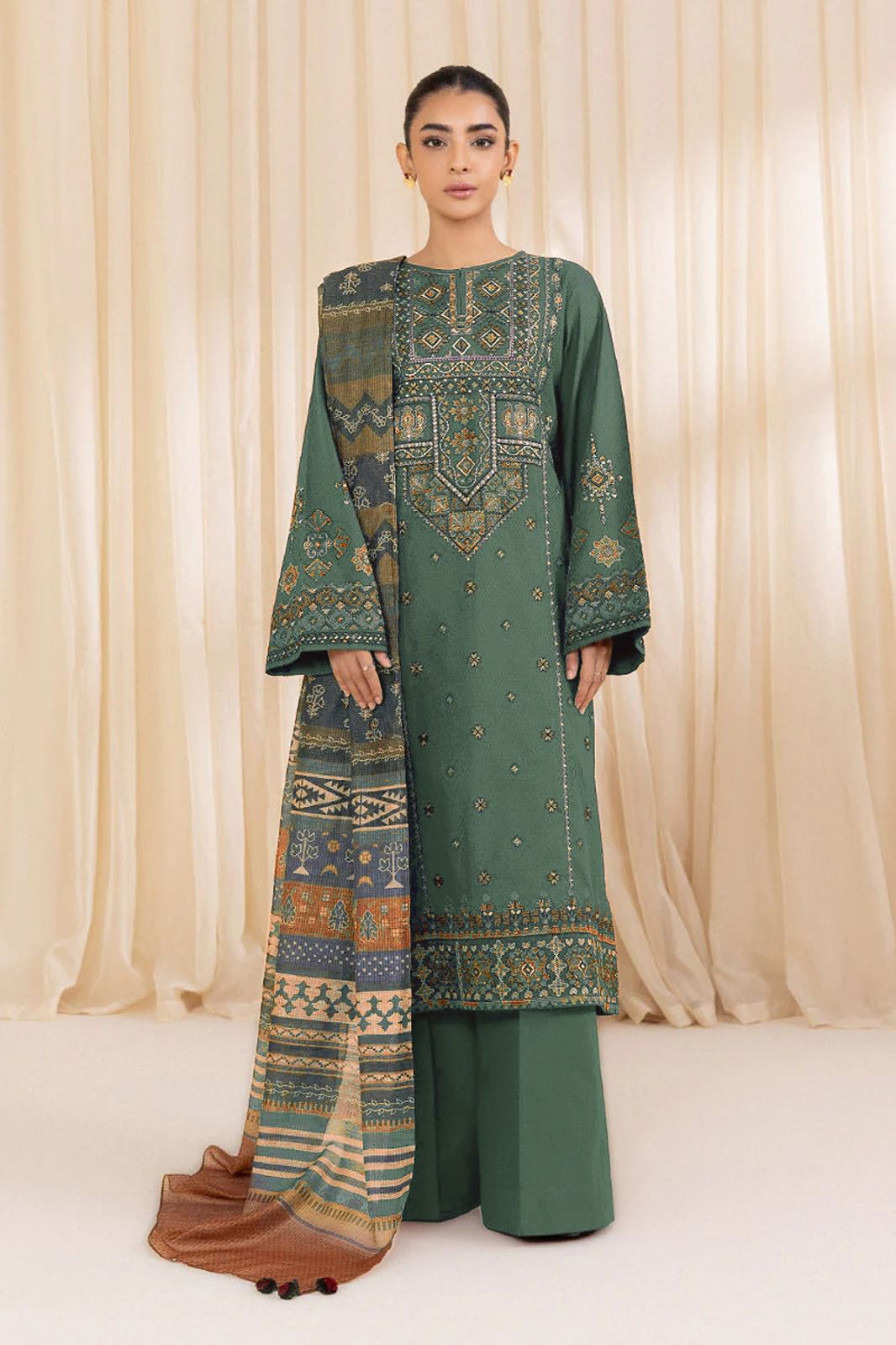 Summer Lawn Embroidery 3pcs Collection AYL3-10753