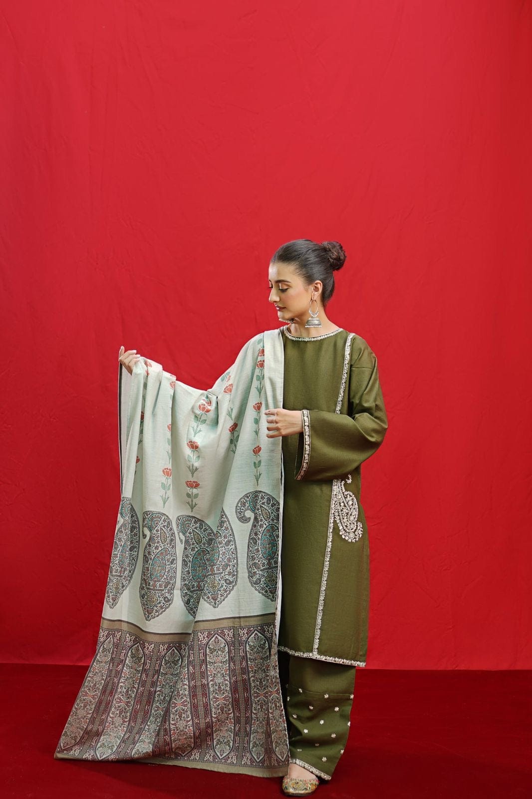 Summer Lawn 3pcs Embroidery Collection AYL3-11021