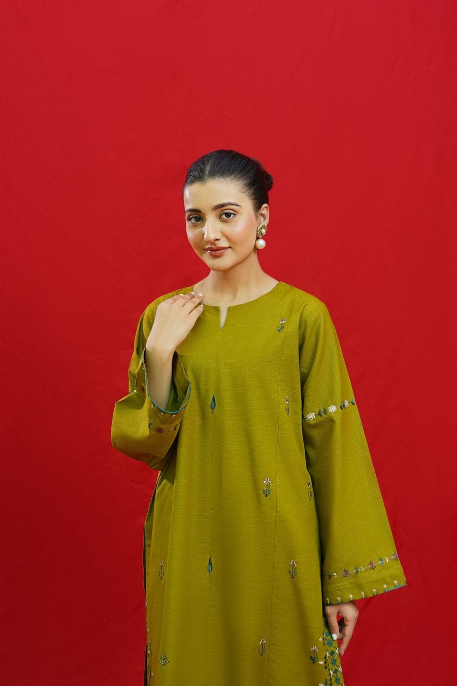 Summer Lawn 3pcs Embroidery Collection AYL3-11016