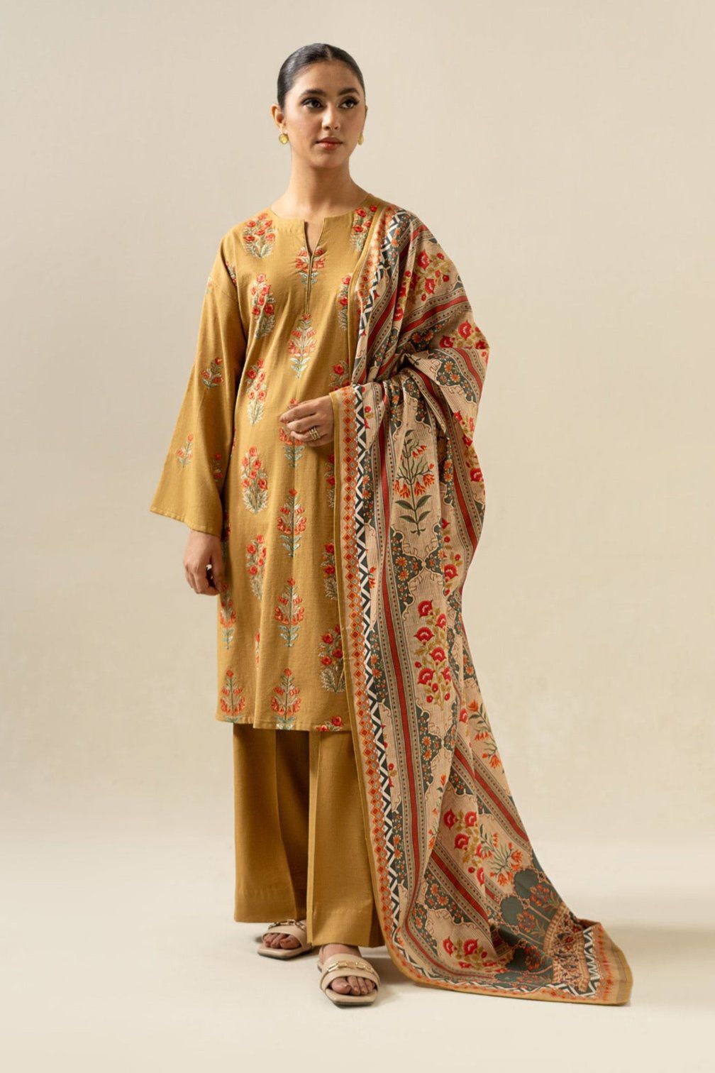 Summer Lawn 3pcs Embroidery Collection AYL3-11012