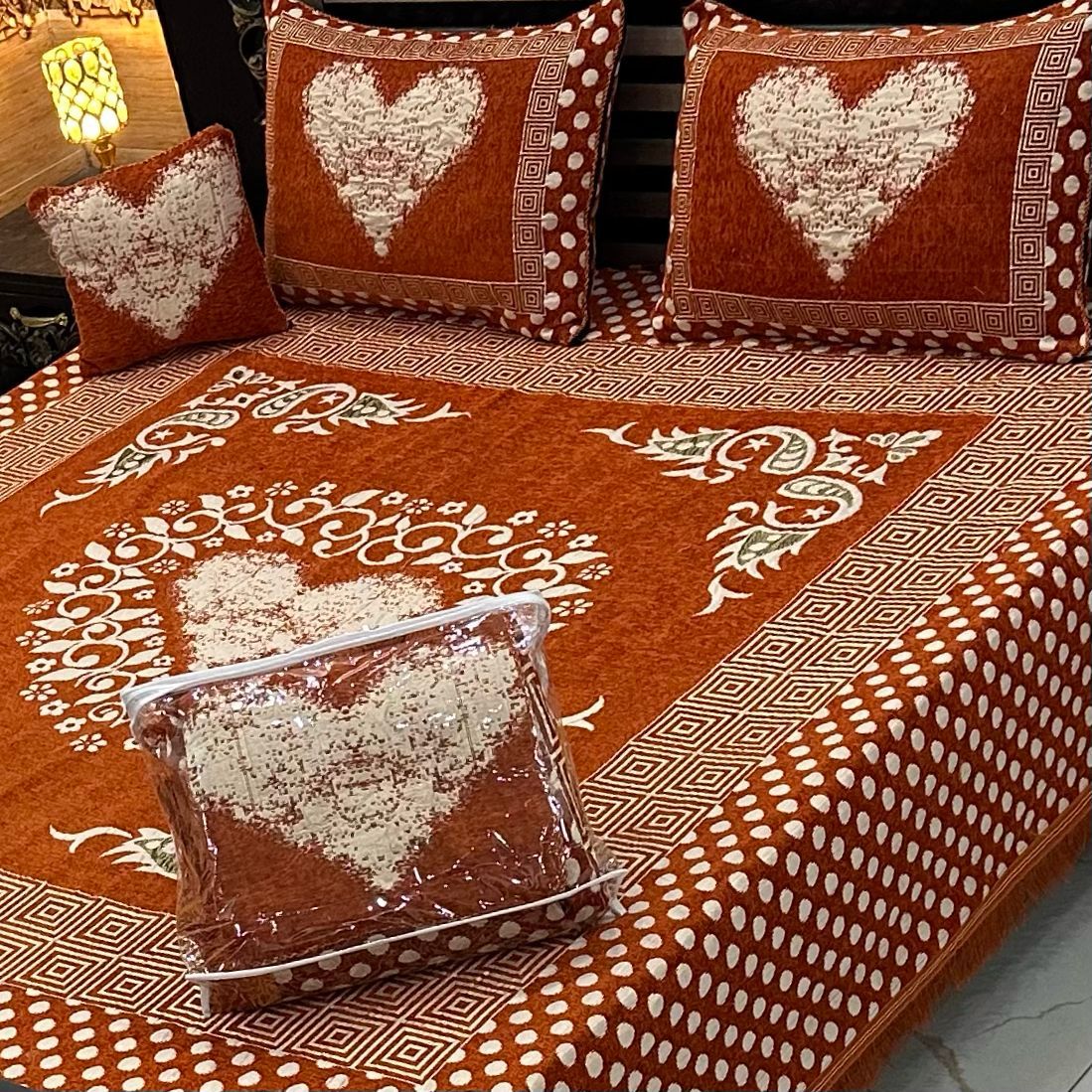 Sweetheart Luxury 4pcs Velvet Jacquard Bedsheet Set