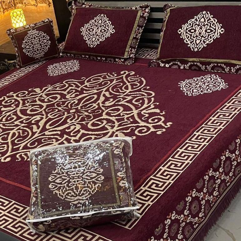 Luxury Crowns 4pcs Velvet Jacquard Bedsheet Set