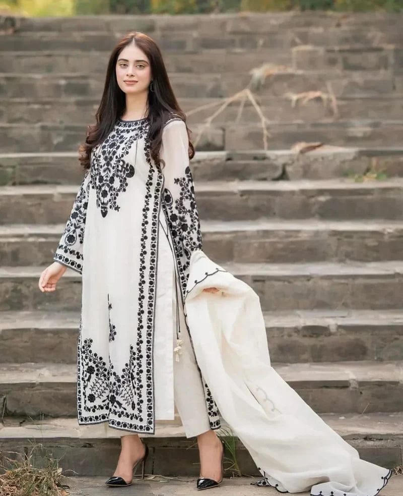 Summer Lawn Embroidery 3pcs Collection AYL3-10721