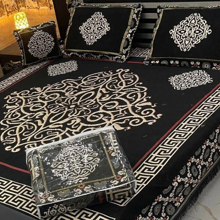 Luxury Crowns 4pcs Velvet Jacquard Bedsheet Set